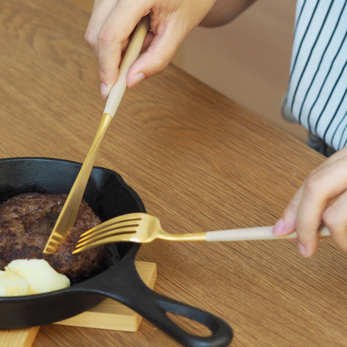 【正規品】クチポール　ゴア・アイボリー　ゴールド　ディナーフォーク　/　Cutipol　GOA-Ivory　□