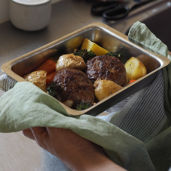 ヨナス　ステンレス　ローストディッシュ　21×15.5cm　/　Jonas