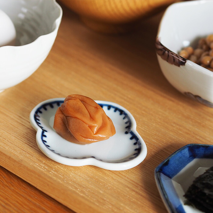 日下華子　色絵　ステッチ　もっこ豆皿