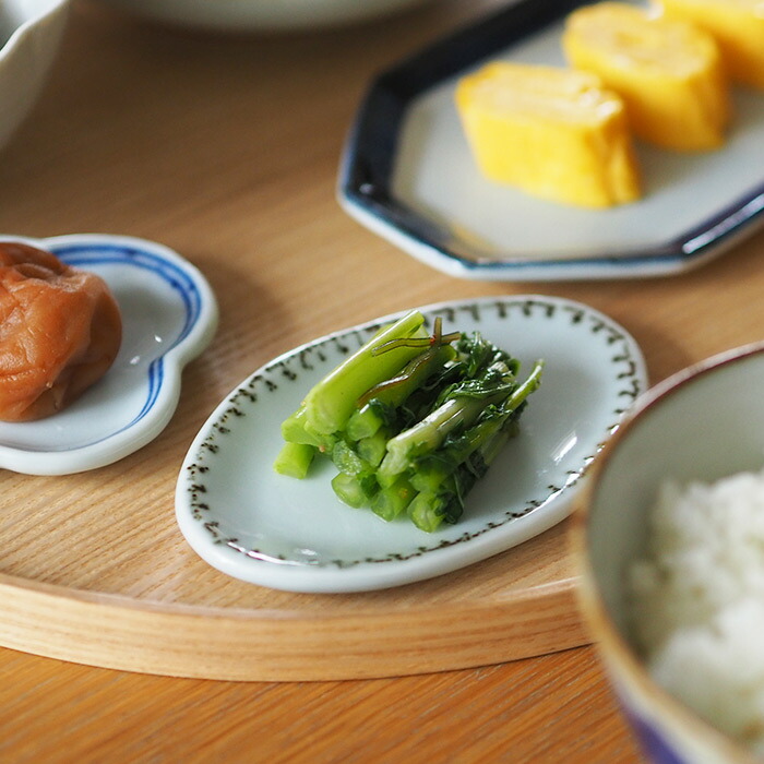 日下華子　色絵　鉄かぎじ　楕円豆皿