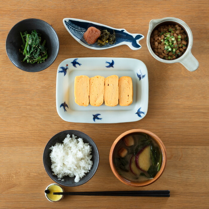 日下華子　色絵　つばめ　長方角丸プレート