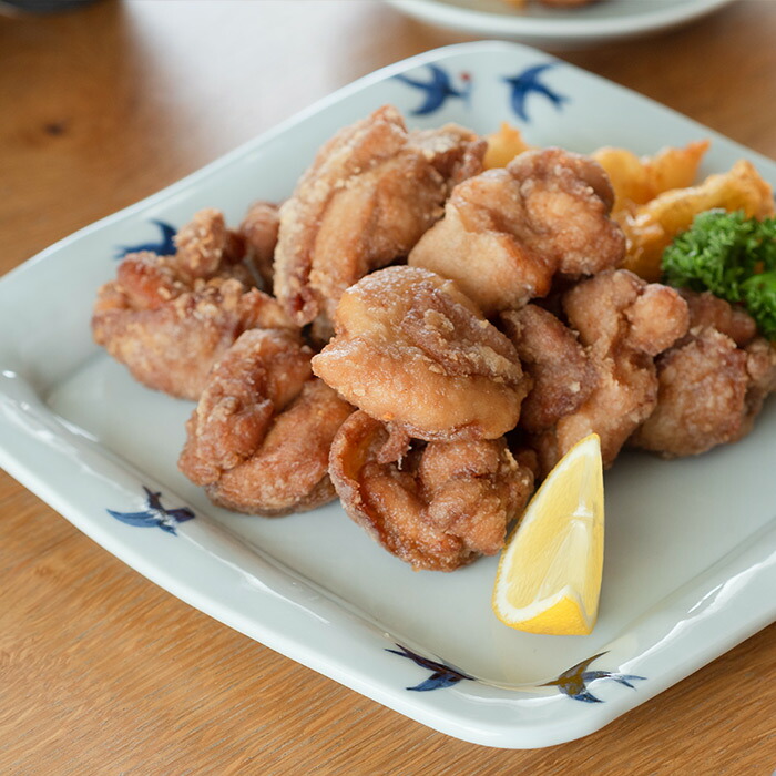 日下華子　色絵　つばめ　正方角丸プレート