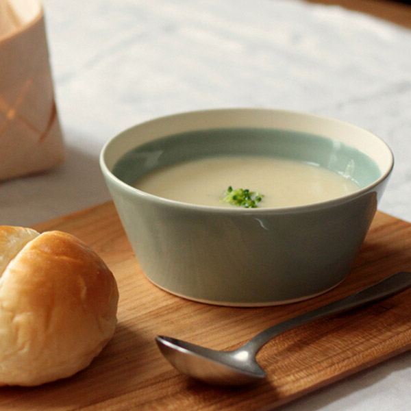 yumiko iihoshi porcelain × 木村硝子店 dishes bowl S pistachio green / ディシィーズ ピスタチオグリーン