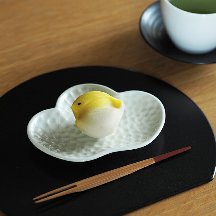 幸楽窯　錦　銀　松葉形　銘々皿【25WS】