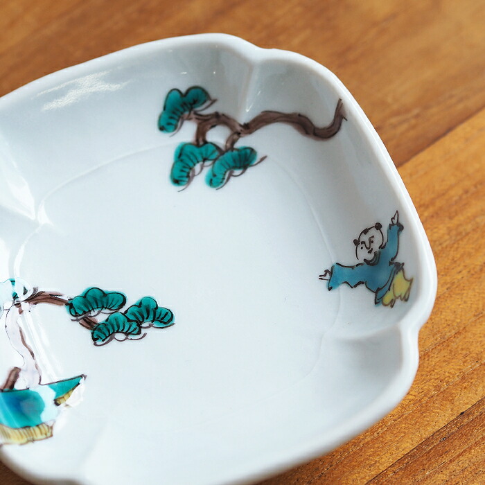 堀畑蘭　隅入豆皿　色絵唐子と松