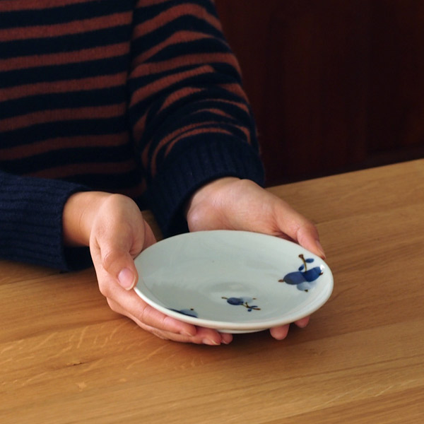 九谷青窯　高原真由美　呉須鉄果実　4.5寸皿