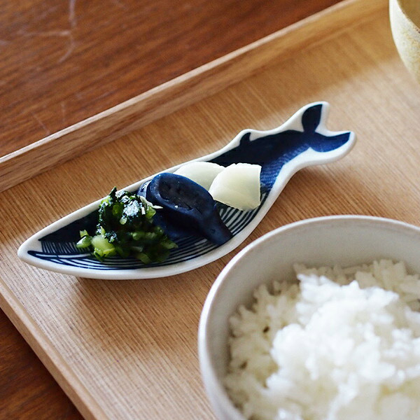 倉敷意匠　kata　kata　印判手豆皿　クジラ