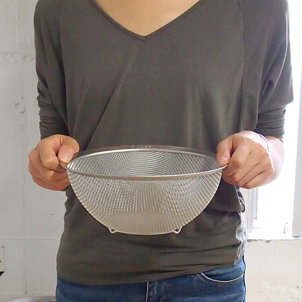 ラバーゼ　ステンレス丸ざる　中　21cm　/　la　base