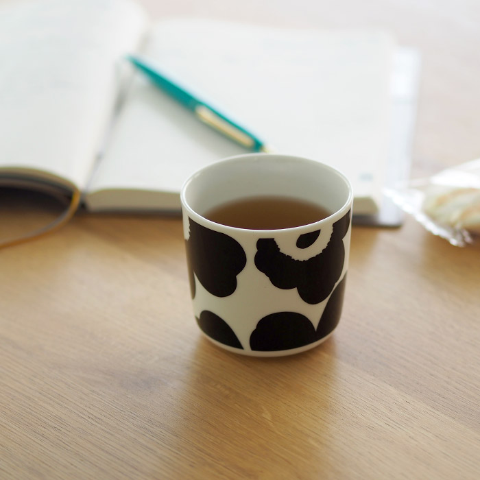 マリメッコ コーヒーカップ 200ml 取っ手なし ウニッコ ブラック×ホワイト / marimekko Unikko