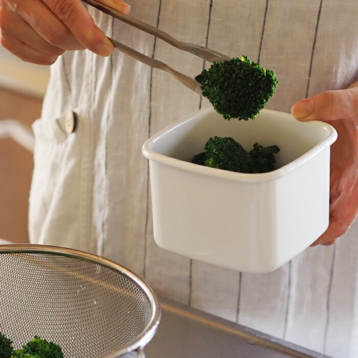 野田琺瑯　ホワイトシリーズ　スクウェア　M