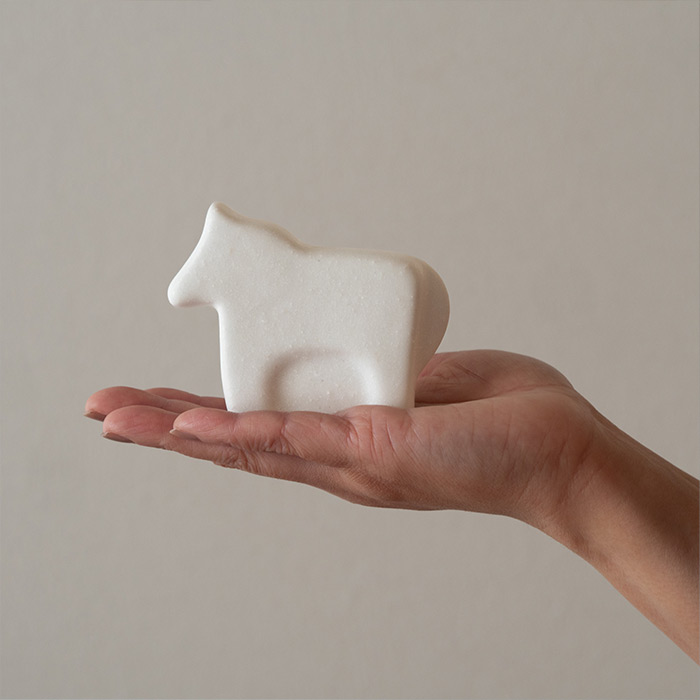 かもしか道具店　馬　白