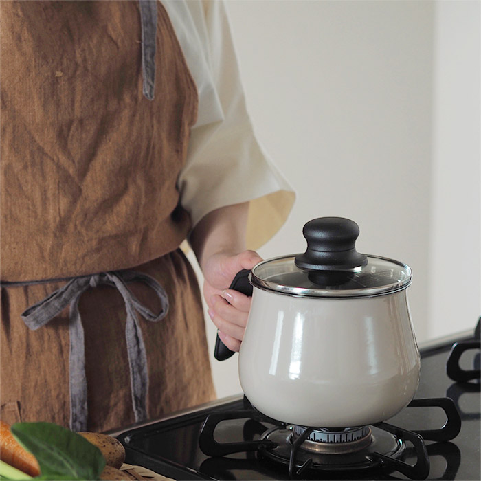 ヴェーエムエフ　フュージョンテック　ミネラル　マルチポット　14cm　蓋付　ミルキークォーツ 　/　WMF