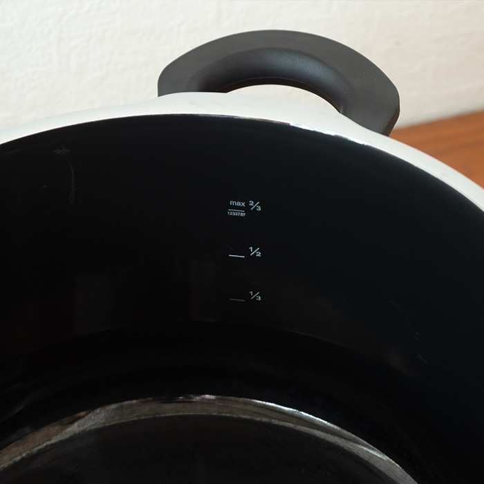 ヴェーエムエフ　フュージョンテック　ミネラル　圧力鍋　4.5L　プラチナム　/　WMF