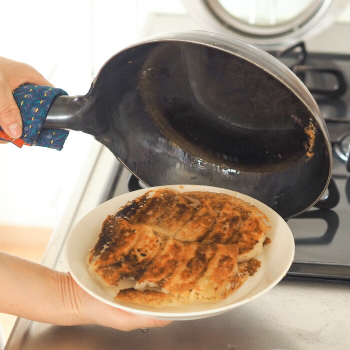 【公式】IH対応　山田工業所　鉄打出【丸柄フライパン】 （2.3mm） 24cm 空焚き済み