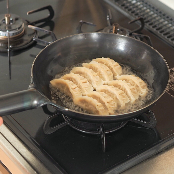 【公式】山田工業所　鉄打出【丸柄フライパン】 （1.6mm） 24cm 空焚き済み