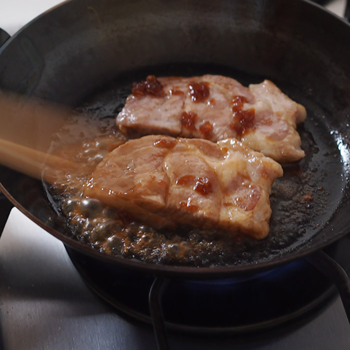 【公式】【プロキッチンオリジナル】山田工業所　鉄打出　ちょこっとフライパン　20cm（2.3mm）　空焚き済み　/　PROKITCHEN【スタッフが選ぶ鉄フライパンおすすめ5選！】