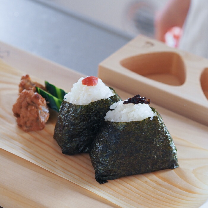 ■【2026年福袋11】元気に「一汁一飯」のススメ！鉄鍋で豚汁&おにぎり4点セット【ラッピング不可】【12月中旬～年内配送予定】