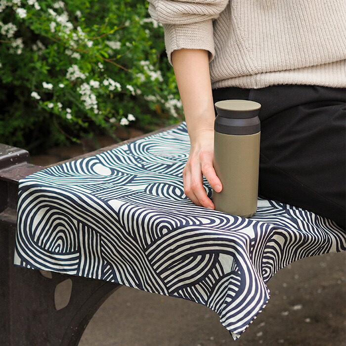 むす美　風呂敷　アクアドロップリサイクル　伊砂文様　結　100cm　ライトカーキ